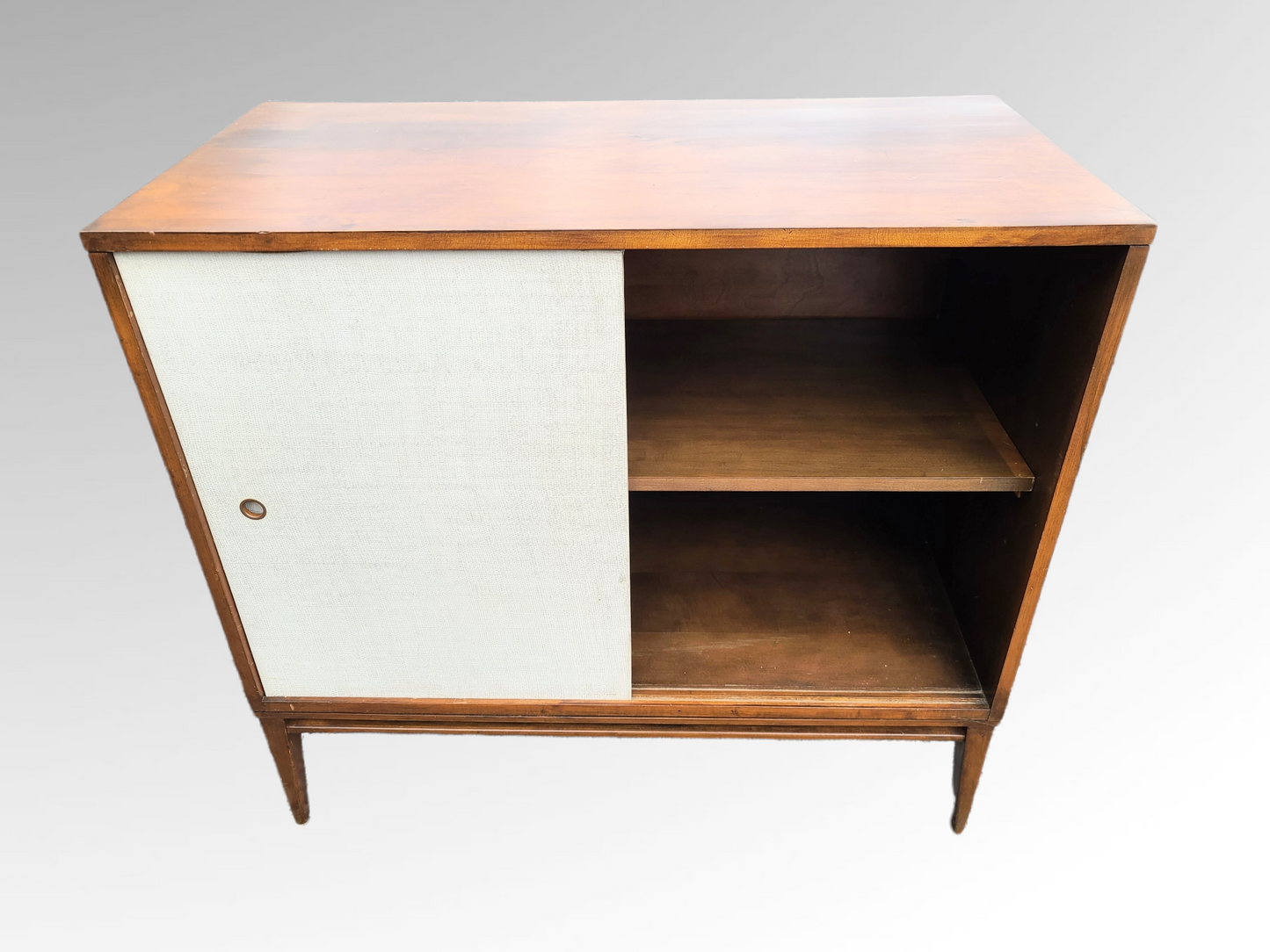 Paul McCobb Planner Group Sliding Door Cabinet