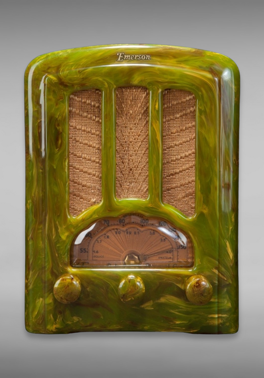 Green Emerson AU-190 Cathedral Catalin Bakelite Radio